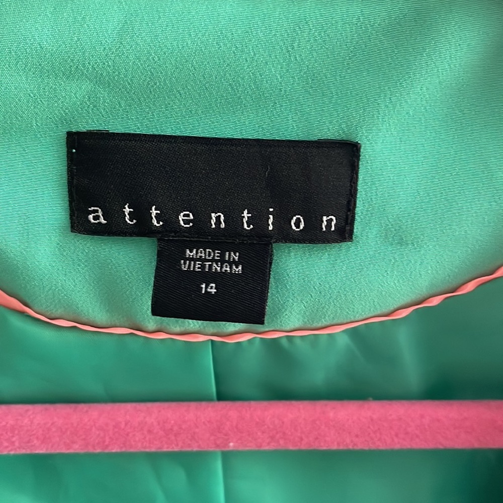 Beautiful Mint Blazer - Picture 2 of 4